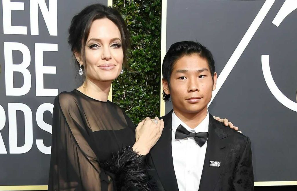 Angelina Jolie's son became an artist 23