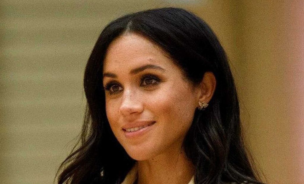 Meghan Markle is desperately trying to save her severely declining approval rating 1