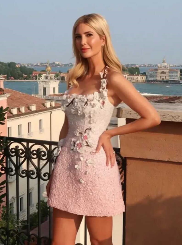 Amazon billionaire Jeff Bezos and journalist Lauren Sánchez threw a pre-wedding party in Venice 10 Amazon billionaire Jeff Bezos and journalist Lauren Sánchez threw a pre-wedding party in Venice 9